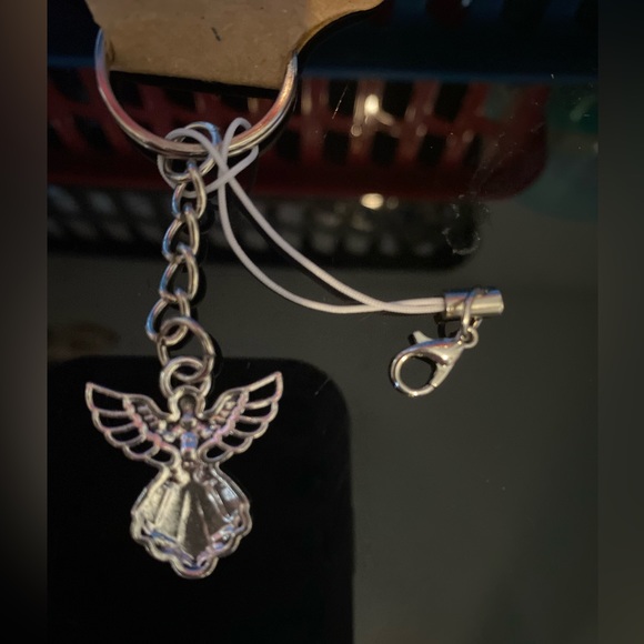 Angle key chain. - Picture 2 of 3